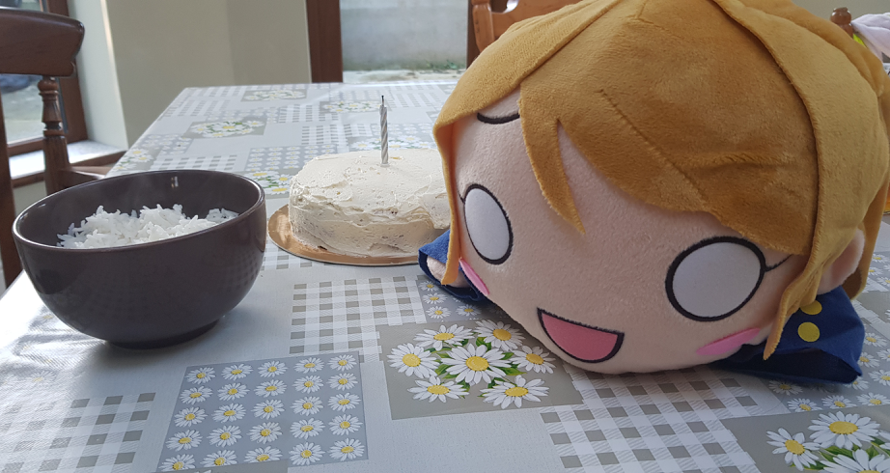 Happy Birthday Hanayo! I made fresh white rice and a lemon cake to celebrate~ 💚🍚