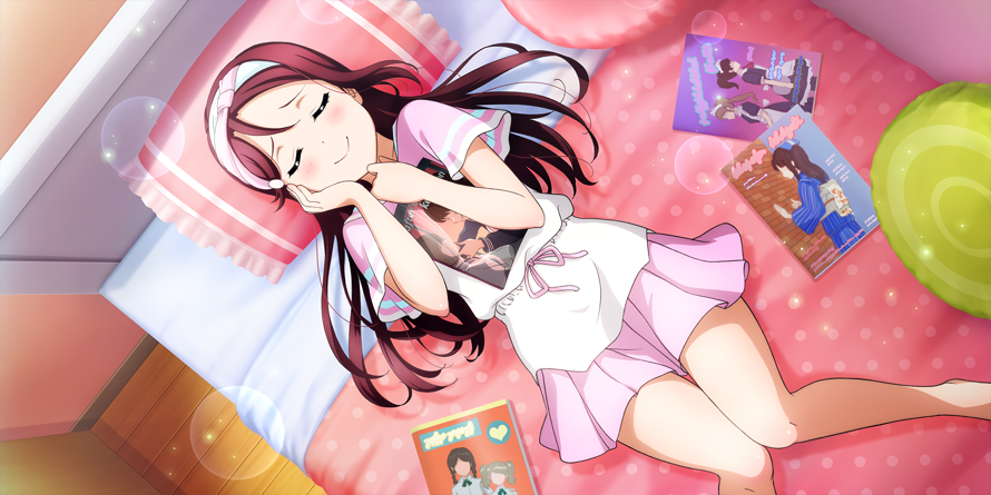 The books in Riko’s newest card are most likely yuri manga!