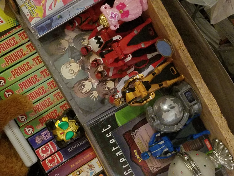 Showing a bit of what I collect. It all started w/ the Ranger Keys. My collection rn has Blue...