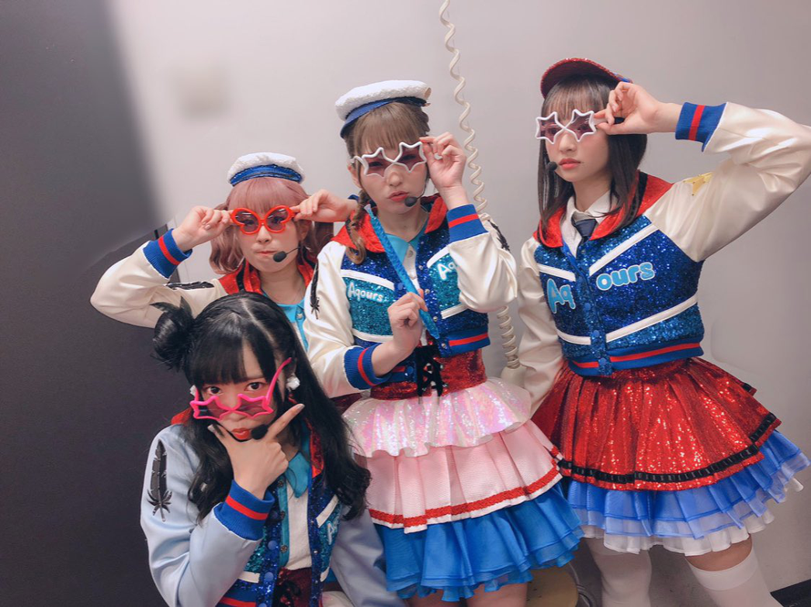 Hey! This is kinda my intro. Read my bio for information about me. I love love live and I’m exited...