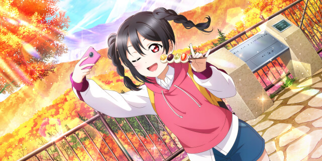 UR Yazawa Nico 「A Little More Up and to the Right... / Shrine Maiden of the Fall Foliage」